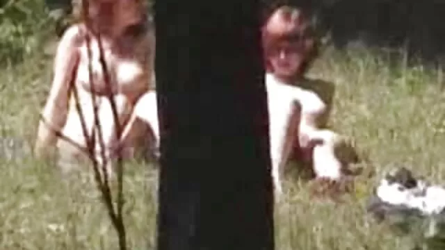 عاشق یخ هیجان زده خواهد شد که گرم فيلم هاى سينمايى سكسى کردن آلت تناسلی مرد به خوبی