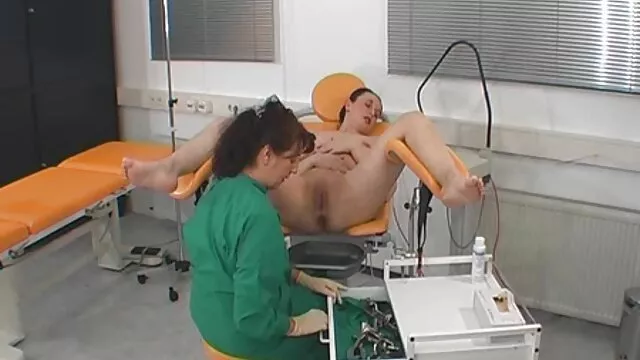 بسیاری از دختران فیلم سینمایی سکسی تایم بالا و بچه ها یک موج در یک مهمانی دانشجویی سازمان یافته