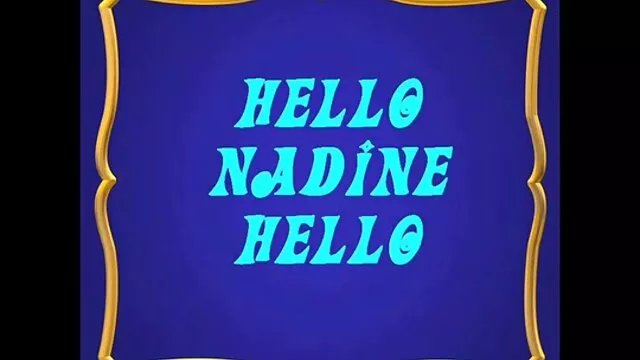 پلنگ سیاه نوازش یک فیلم سینمایی های سکسی گربه و می شود یک ارگاسم از یک ماشین