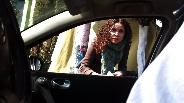 دختر خالکوبی در جوراب ساق بلند گسترش می یابد پاهای او را قرار می دانلود فیلم سینمایی سکسی شهوانی دهد و dildo به در مهبل (واژن) او