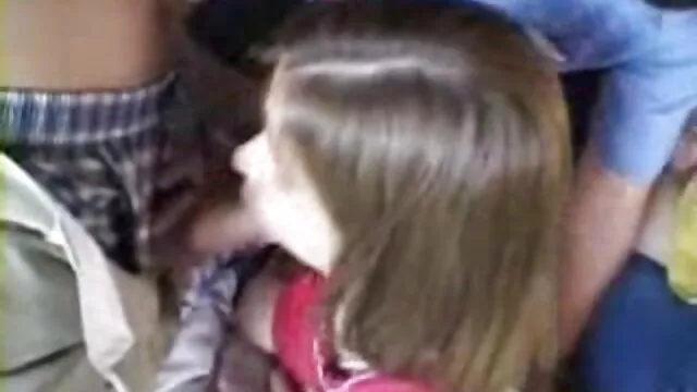 نوجوان کابوی ماهرانه خورد دانلود فیلمسینماییسکسی کلانتر طولانی