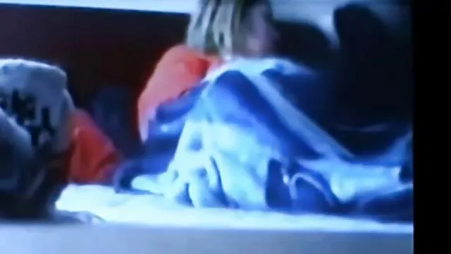 سخت مسلط, humiliated شوهرش و او را مجبور فیلم سینمایی سکسی خارجی به لیسیدن پا