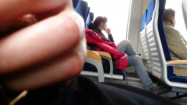 طراح در مواجهه با یک کارتون سکسی سینمایی مشتری نوجوان