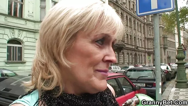 فوق العاده, فیلم سکسی سینمایی جدید زیبایی با موهای بلند