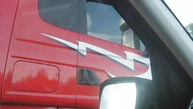 سکسی خون آشام دختر انگشت دختر در فیلم های سینمایی سکسی خارجی حمام