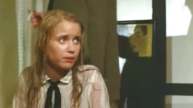 رئیس خود وزیر سکسی دانلود فیلم سینمایی سکسی 2018 از طریق panties او