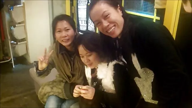 Dux فیلم سینمایی سوپر سکسی در جوراب ساق بلند صورتی fucks در با یک اسباب بازی سکسی